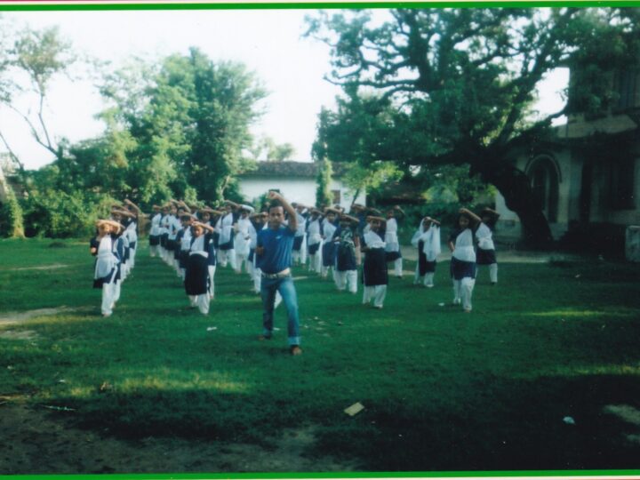 Students on an awareness rally, from the MESKP archive