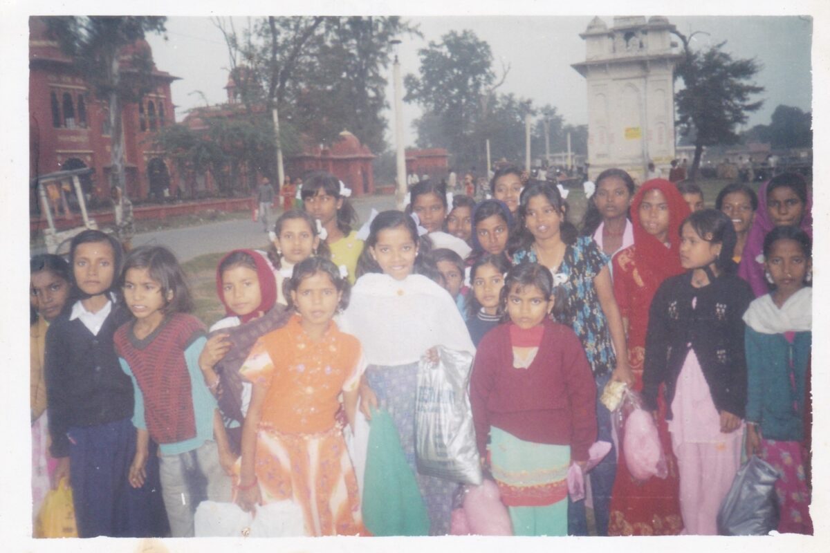 Women's & Child Development 8 Women and children at a MESKP programme, from the archive
