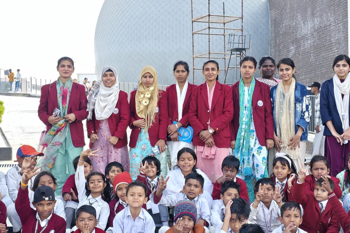 Teachers and students together on an educational trip